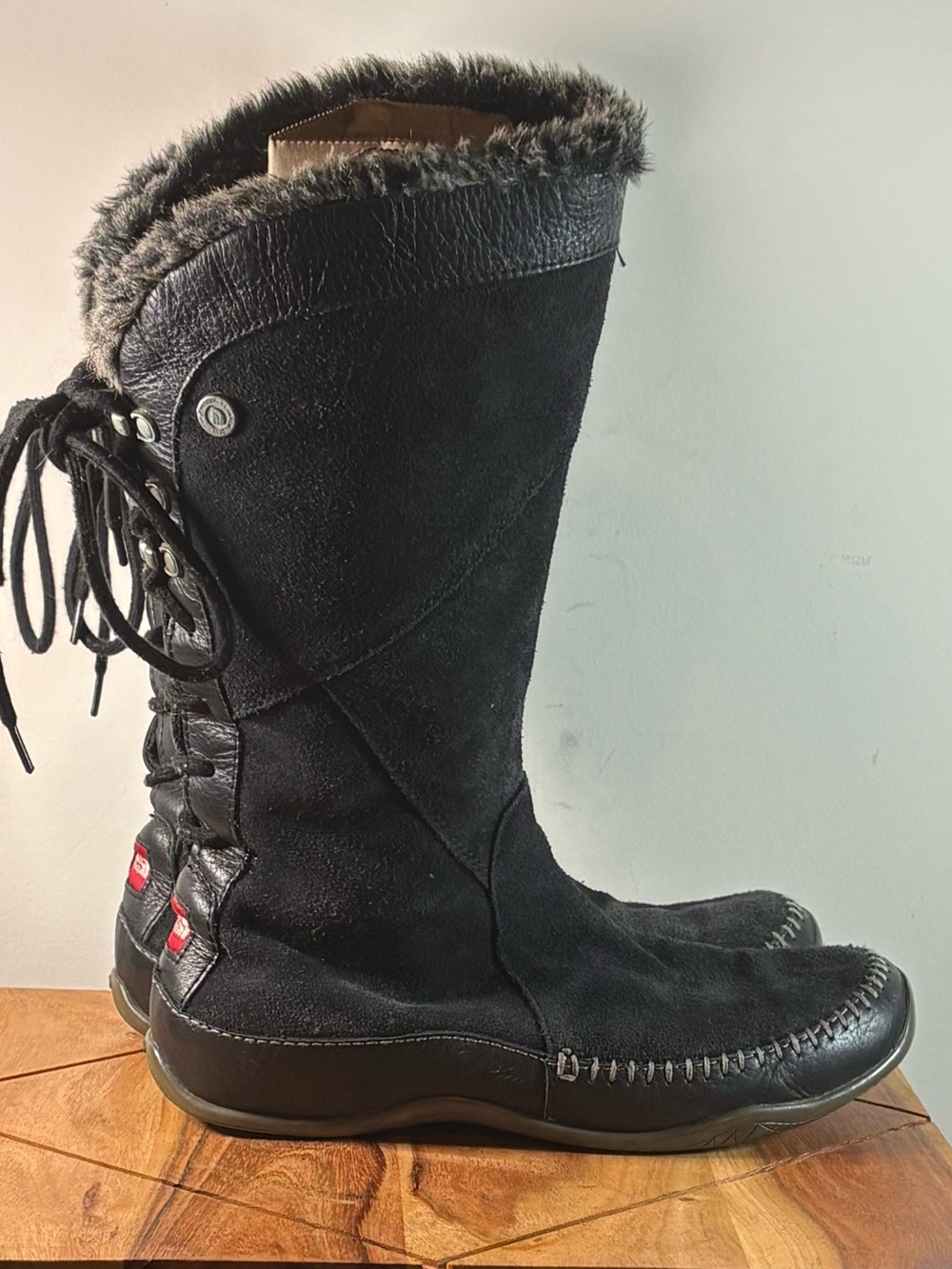 The North Face Janey Women’s Black Suede Winter boots